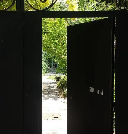 Petite Champetre En Ville Holiday home *
