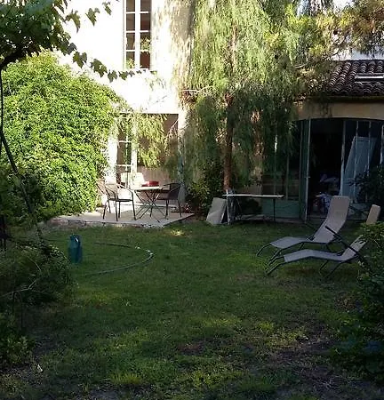 Petite Champetre En Ville بيت للعطل